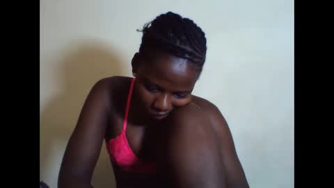 Snapshot of deliciousbabe01 chatting on 10-20-25, 12:00 EVAH online show from 10-20-25, 12:00