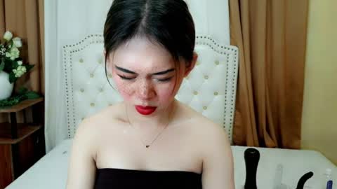 Snapshot of deliciously_sophie chatting on 06-16-26, 02:58 Sophie online show from 06-16-26, 02:58