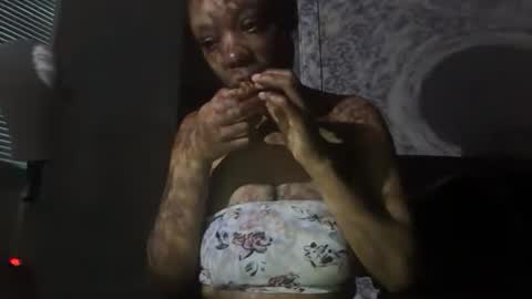 Snapshot of delightfuldark chatting on 07-13-26, 01:36 delightfuldark online show from 07-13-26, 01:36