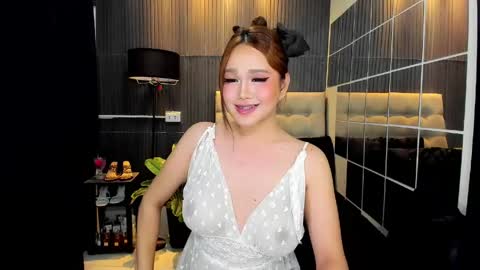 Snapshot of delightfulprincess chatting on 06-05-26, 02:29 Tyra Colins online show from 06-05-26, 02:29