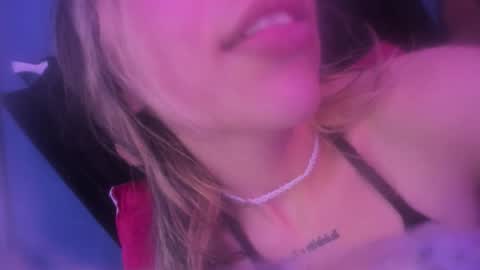 della online show from 10-27-25, 08:40