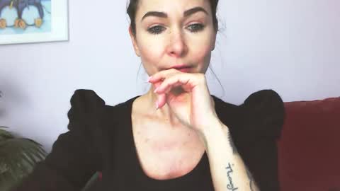 delilah_sweet online show from 12-04-25, 02:37