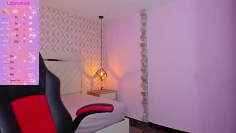 Snapshot of delilaquinn chatting on 02-03-25, 10:21 delilaquinn online show from 02-03-25, 10:21