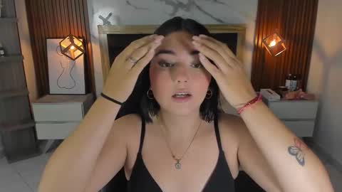 Snapshot of delilaquinn chatting on 11-10-25, 12:15 delilaquinn online show from 11-10-25, 12:15