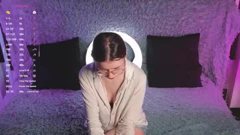 Snapshot of delisawobig chatting on 12-14-25, 04:56 Rochel online show from 12-14-25, 04:56