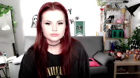 dellacrush_ online show from 10-28-25, 09:35