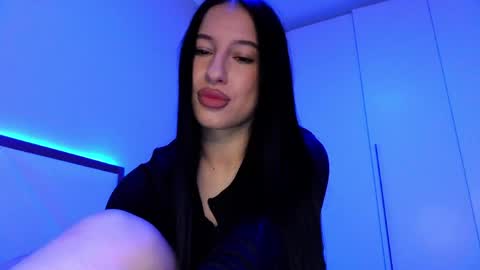 Snapshot of delly_love chatting on 04-01-26, 07:22 delly_love online show from 04-01-26, 07:22