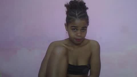 delphine online show from 04-25-26, 11:02