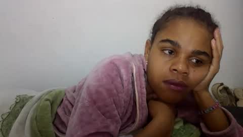 Snapshot of delphineee chatting on 06-04-26, 03:01 delphine online show from 06-04-26, 03:01