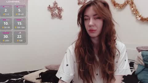 Snapshot of demiamour chatting on 12-29-24, 10:45 Demi. not your babybabebb and other shit online show from 12-29-24, 10:45