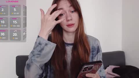 Snapshot of demiamour chatting on 09-21-25, 09:00 Demi. not your babybabebb and other shit online show from 09-21-25, 09:00