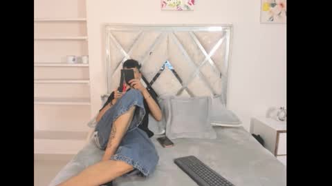 Snapshot of demiansalvatore chatting on 09-30-25, 12:32 Demian and Salvatore online show from 09-30-25, 12:32