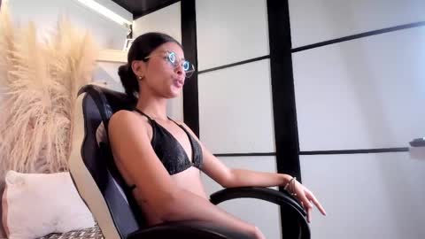 Snapshot of demiprince_ chatting on 04-20-26, 04:37 Demi online show from 04-20-26, 04:37