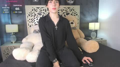   online show from 06-05-26, 12:11