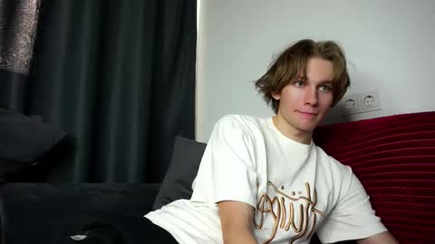 Dave19  online show from 02-24-25, 11:43