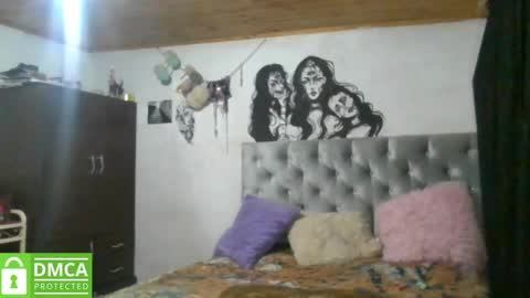 Snapshot of demonrosee chatting on 02-18-25, 08:16 demonrosee online show from 02-18-25, 08:16