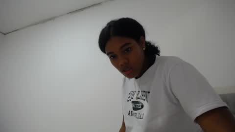 Snapshot of dena_k_ chatting on 02-04-25, 01:06 Dena k s online show from 02-04-25, 01:06