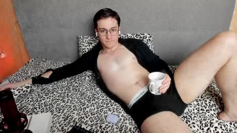 Snapshot of deni_boy99 chatting on 12-28-24, 05:57 Deni online show from 12-28-24, 05:57