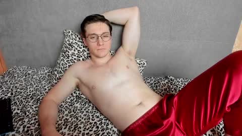 Snapshot of deni_boy99 chatting on 01-08-25, 07:03 Deni online show from 01-08-25, 07:03