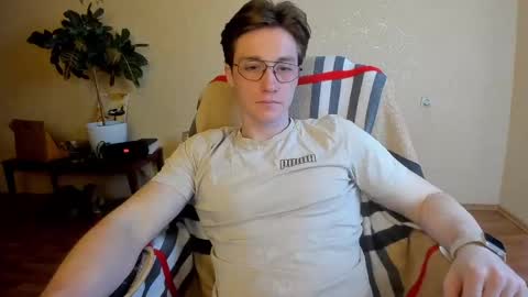 Snapshot of deni_boy99 chatting on 03-12-25, 07:49 Deni online show from 03-12-25, 07:49