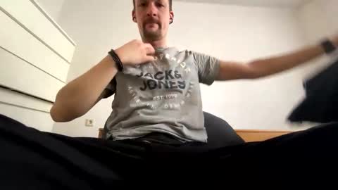 Snapshot of denis19872 chatting on 02-07-26, 01:48 denis19872 online show from 02-07-26, 01:48