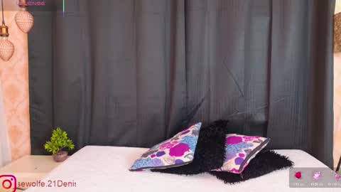 Snapshot of denise_wolfe chatting on 10-18-25, 12:28 Denisse online show from 10-18-25, 12:28