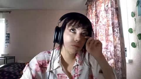 Snapshot of dennapriefert chatting on 11-15-25, 08:00 Aki online show from 11-15-25, 08:00