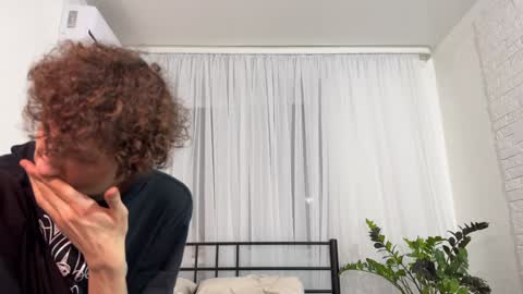 Snapshot of denobluora chatting on 01-31-25, 07:51 Jasper online show from 01-31-25, 07:51