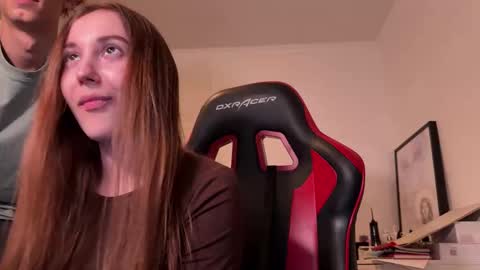 Snapshot of denobluora chatting on 10-17-25, 05:15 Jasper online show from 10-17-25, 05:15