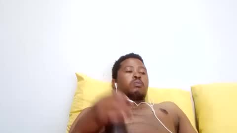 Snapshot of dentzo chatting on 02-21-26, 02:45 mastER blACK online show from 02-21-26, 02:45