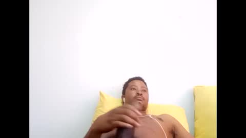 Snapshot of dentzo chatting on 02-21-26, 02:51 mastER blACK online show from 02-21-26, 02:51