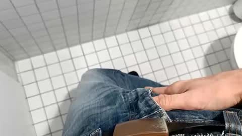 der_wanderer12 online show from 11-10-25, 07:29