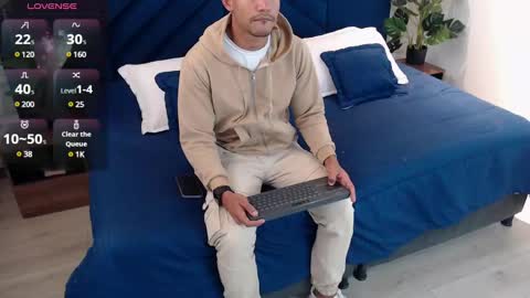 Dereck Myers online show from 01-08-25, 03:19