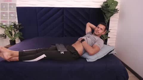 Dereck Myers online show from 01-13-25, 06:27