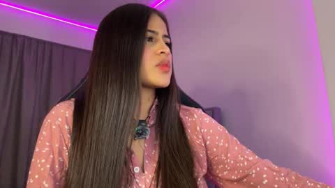 Dereck online show from 11-28-25, 04:04