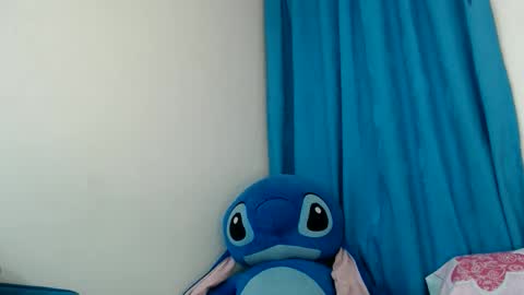 Snapshot of derek_44 chatting on 05-10-26, 02:39 derek_44 online show from 05-10-26, 02:39