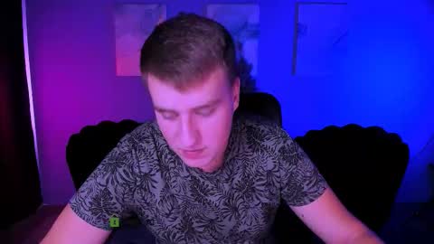 Snapshot of derek_hawk_ chatting on 12-04-25, 09:40 derek_hawk_ online show from 12-04-25, 09:40