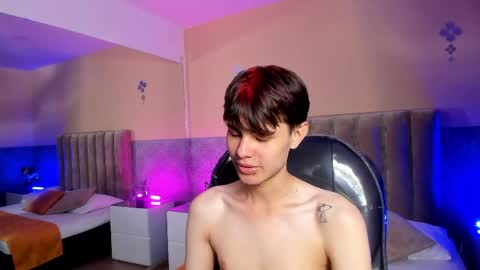 derek_sinn online show from 04-17-26, 08:34