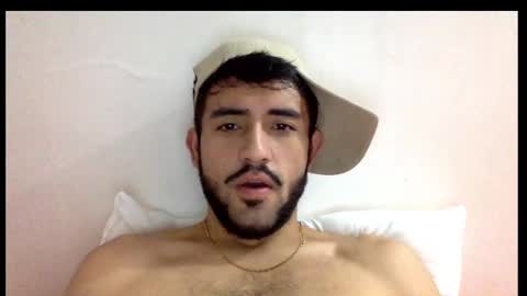 Snapshot of derek_smiith chatting on 01-20-25, 09:56 Derek smiith online show from 01-20-25, 09:56