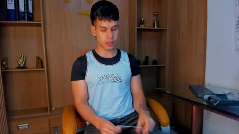 derek_voss online show from 05-03-26, 01:55