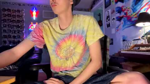 Snapshot of derekdings chatting on 11-03-25, 01:45 derekdings online show from 11-03-25, 01:45