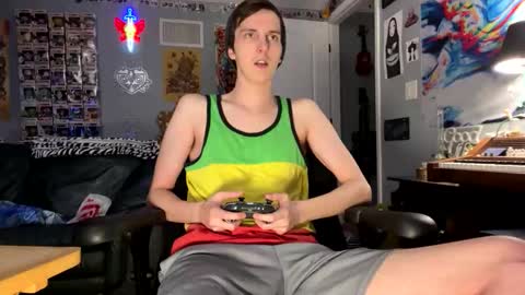 Snapshot of derekdings chatting on 11-23-25, 12:43 derekdings online show from 11-23-25, 12:43