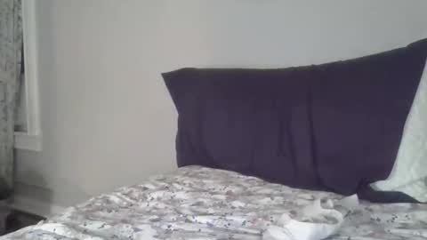 Snapshot of derekf73 chatting on 10-29-25, 03:53 Derek777 online show from 10-29-25, 03:53