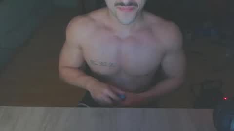 Snapshot of derekhuge chatting on 11-03-25, 08:04 derekhuge online show from 11-03-25, 08:04