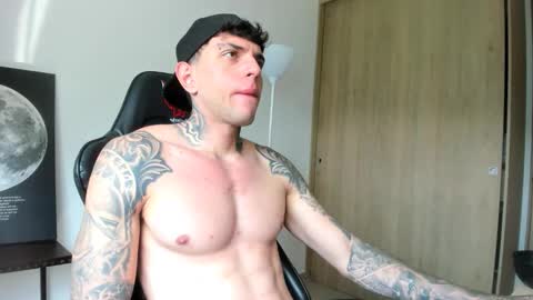 derekmuller11 online show from 03-25-26, 07:09