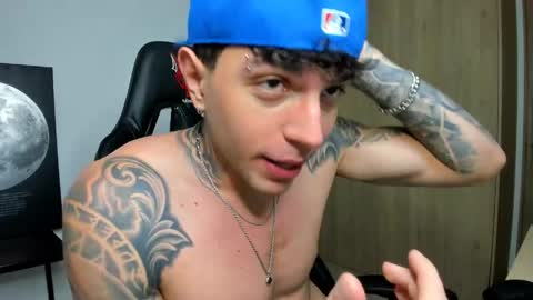 derekmuller11 online show from 04-23-26, 12:56