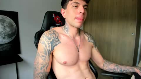 derekmuller11 online show from 04-24-26, 07:38