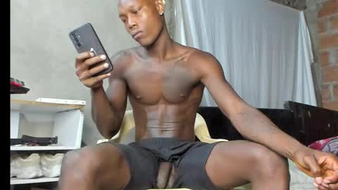 Snapshot of derekward01 chatting on 11-06-25, 10:32 DerekWard online show from 11-06-25, 10:32