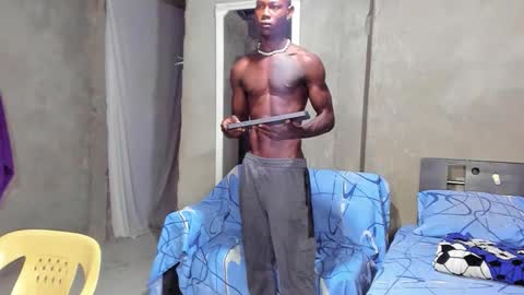 Snapshot of derekward01 chatting on 01-11-26, 06:29 DerekWard online show from 01-11-26, 06:29