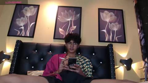 Snapshot of deren_ chatting on 12-14-25, 12:05 DEREN online show from 12-14-25, 12:05